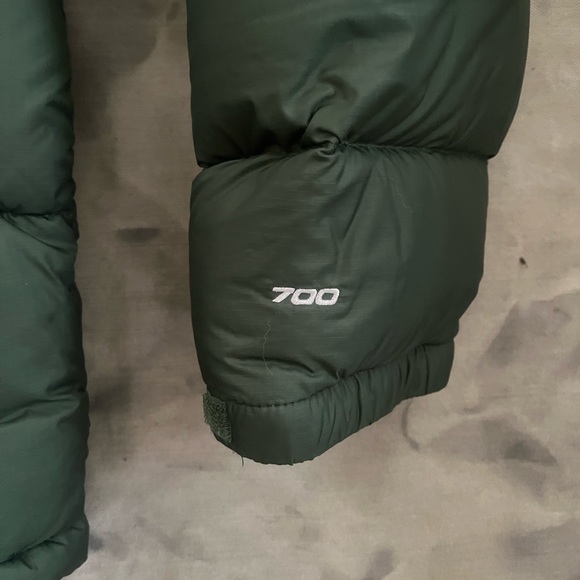The North Face Women’s 1996 Retro Nuptse Jacket - Pine Needle Green - Picture 8 of 16